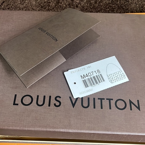 Louis Vuitton Favorite - Picture 9 of 9